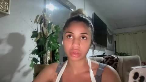 susan online show from June 2, 4:48 am