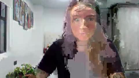 Susi online show from April 25, 11:11 pm
