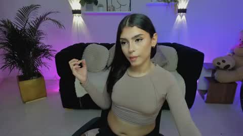 susi_doll1 online show from July 31, 6:46 pm