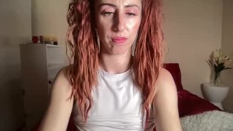 Susie and Lacey online show from August 12, 7:43 am