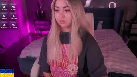 Susie online show from August 13, 4:48 am