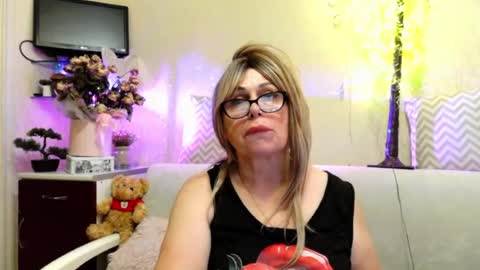 SusiexNoreen online show from August 14, 2:10 pm