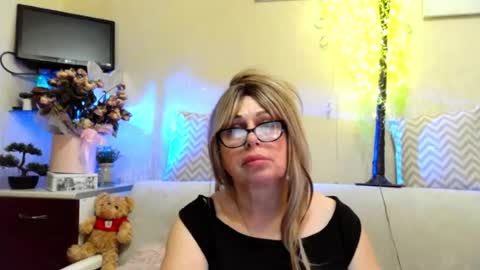 SusiexNoreen online show from August 14, 3:26 pm