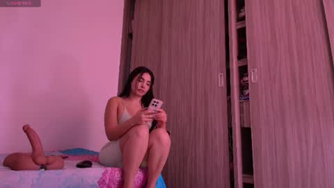 Andrea online show from August 9, 3:46 pm