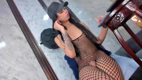 Sussy online show from August 8, 9:15 pm