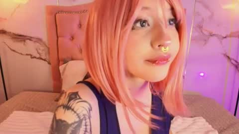 suxan_white online show from August 4, 9:12 pm