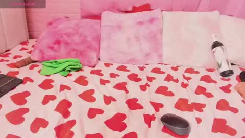 suzan_30 online show from August 7, 12:43 am