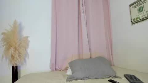 suzan__cooper2 online show from August 6, 2:32 am