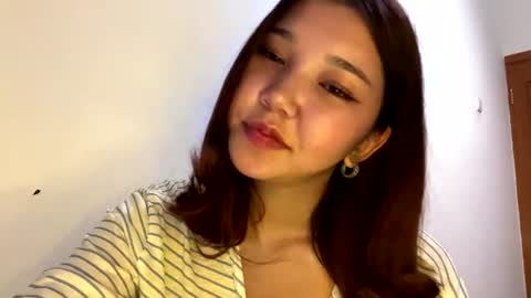 Rina online show from August 4, 8:39 pm