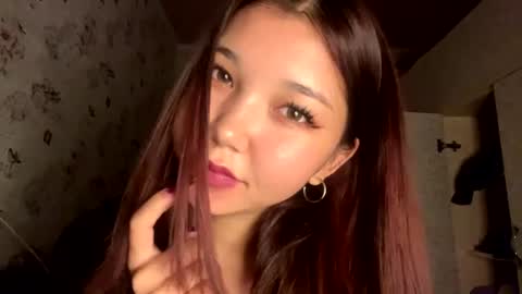Rina online show from August 6, 5:45 pm