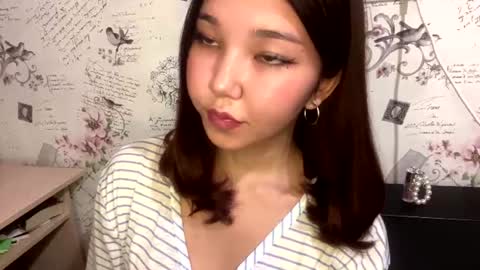 Rina online show from August 7, 2:28 pm
