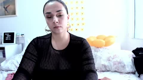 Suzy Amaya online show from July 27, 7:19 pm
