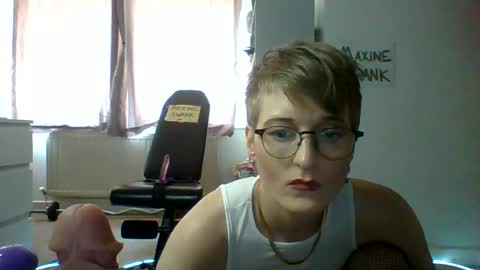 swank500 online show from August 11, 3:03 pm