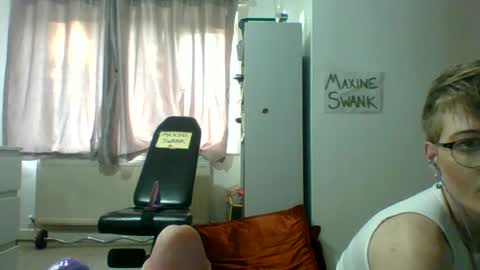swank500 online show from August 11, 6:32 pm