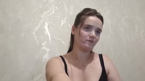 Bella online show from August 5, 10:19 pm