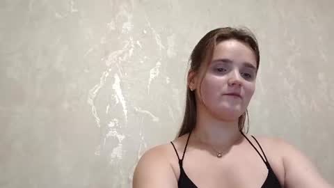Bella online show from August 11, 8:22 pm
