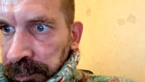 sweaterboy666 online show from August 7, 7:30 am