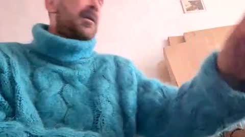 sweaterboy666 online show from August 11, 9:33 am