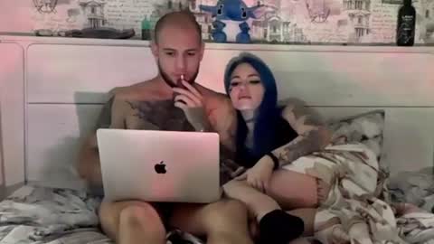 sweatslisa online show from August 5, 3:59 am