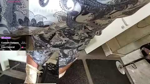 sweaty_hairy_cocks online show from August 10, 7:32 am