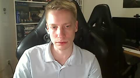 swede893 online show from February 27, 12:09 am