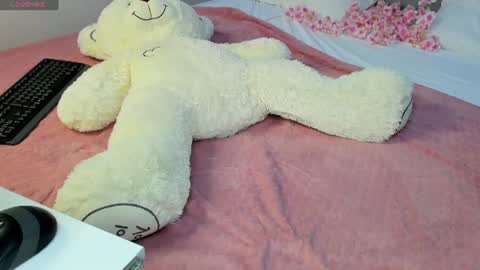 Sweeeet Angell online show from August 11, 5:42 am
