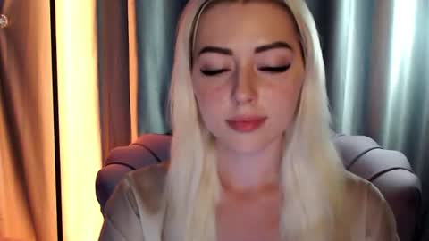 sweeet angelll online show from June 25, 12:08 pm