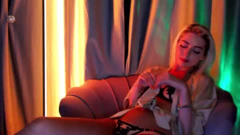 sweeet angelll online show from June 28, 11:46 am