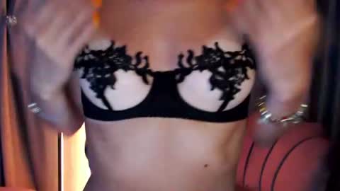 sweeet angelll online show from June 30, 8:48 am