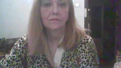 sweet4blonde609 online show from August 15, 8:46 pm