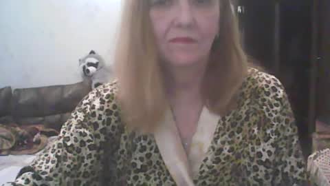 sweet4blonde67 online show from August 15, 2:43 pm