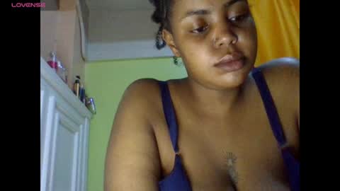 sweet52537 online show from August 29, 8:41 pm