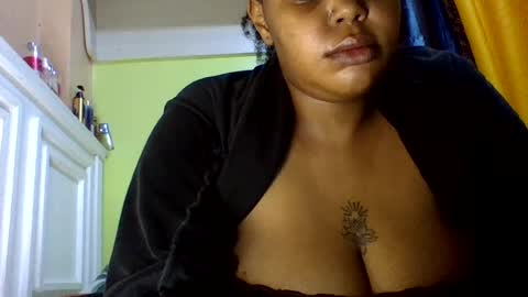 sweet52537 online show from September 2, 10:12 pm