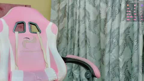 sweet__thang online show from August 10, 9:55 am