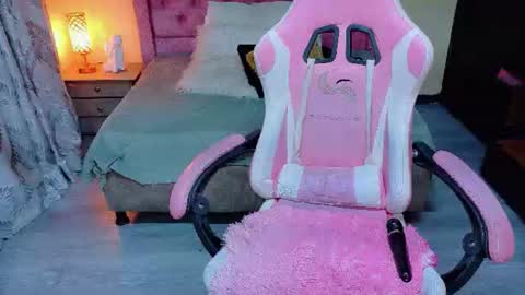 sweet__thang online show from August 15, 4:49 am