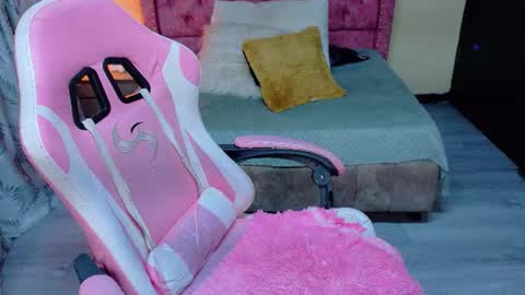 sweet__thang online show from August 15, 7:01 am