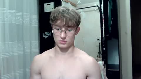 Sweet boy06 online show from July 10, 8:58 pm