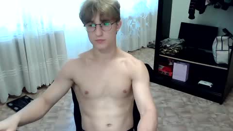 Sweet boy06 online show from August 10, 11:00 am