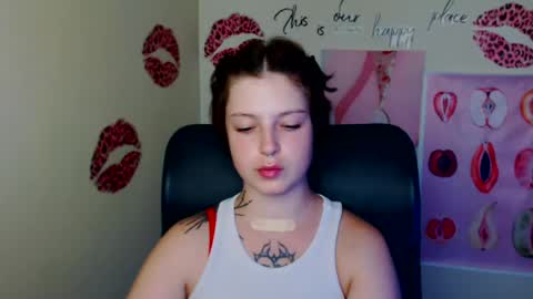 Ivy online show from August 4, 7:33 pm