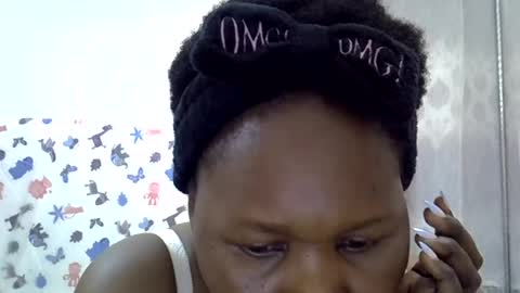 sweet_dori33 online show from August 12, 10:45 pm