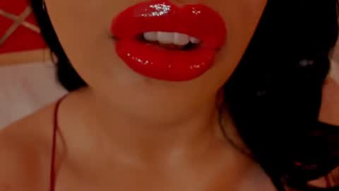 sweet_eliizabeth online show from August 8, 12:05 pm