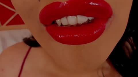 sweet_eliizabeth online show from August 18, 12:11 pm