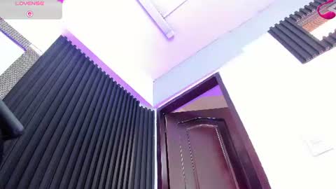 sweet_estefa_ online show from August 8, 9:15 pm