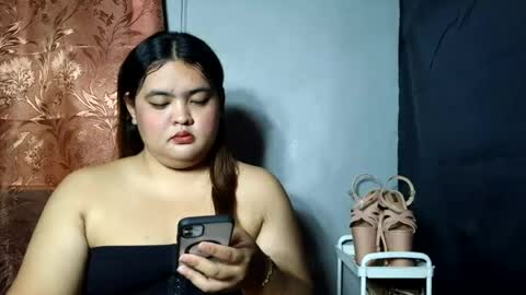 sweet_frex123 online show from August 2, 9:05 am