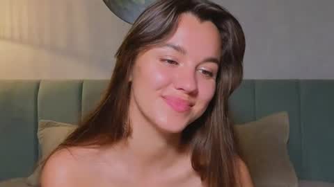 Mia online show from August 2, 10:49 pm