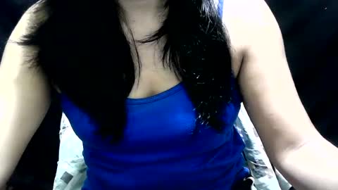 sweet_heart21 online show from August 10, 7:04 pm