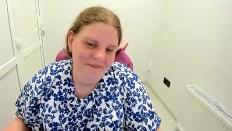 Karla online show from June 18, 2:50 pm