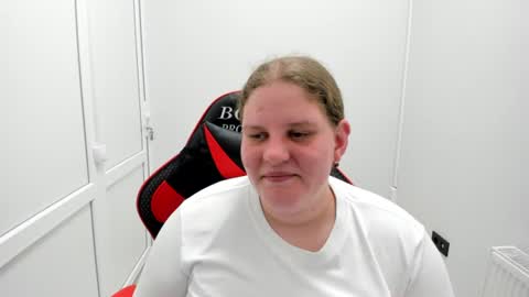 Karla online show from June 19, 1:55 pm