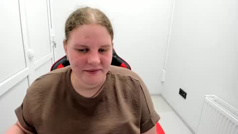 Karla online show from June 20, 1:22 pm