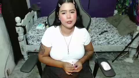elizabeth grey online show from August 9, 11:06 pm